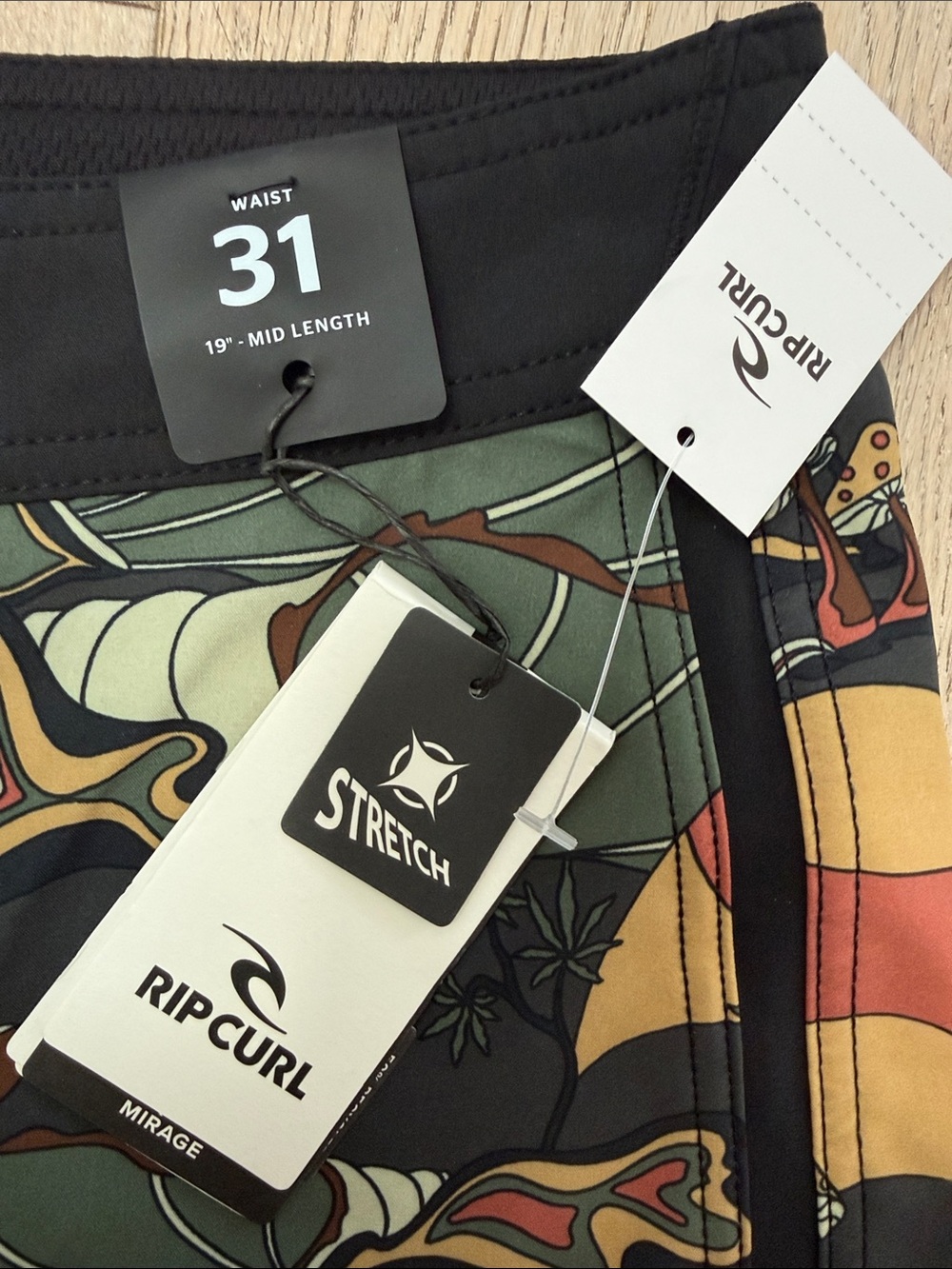 Rip Curl Men’s Camo Boardshorts - Picture 2 of 6
